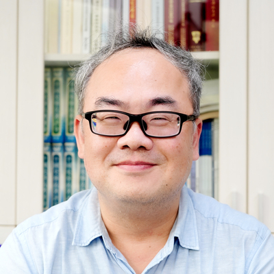 112學年度院「教學傑出教師」 ─李如鈞副教授圖片